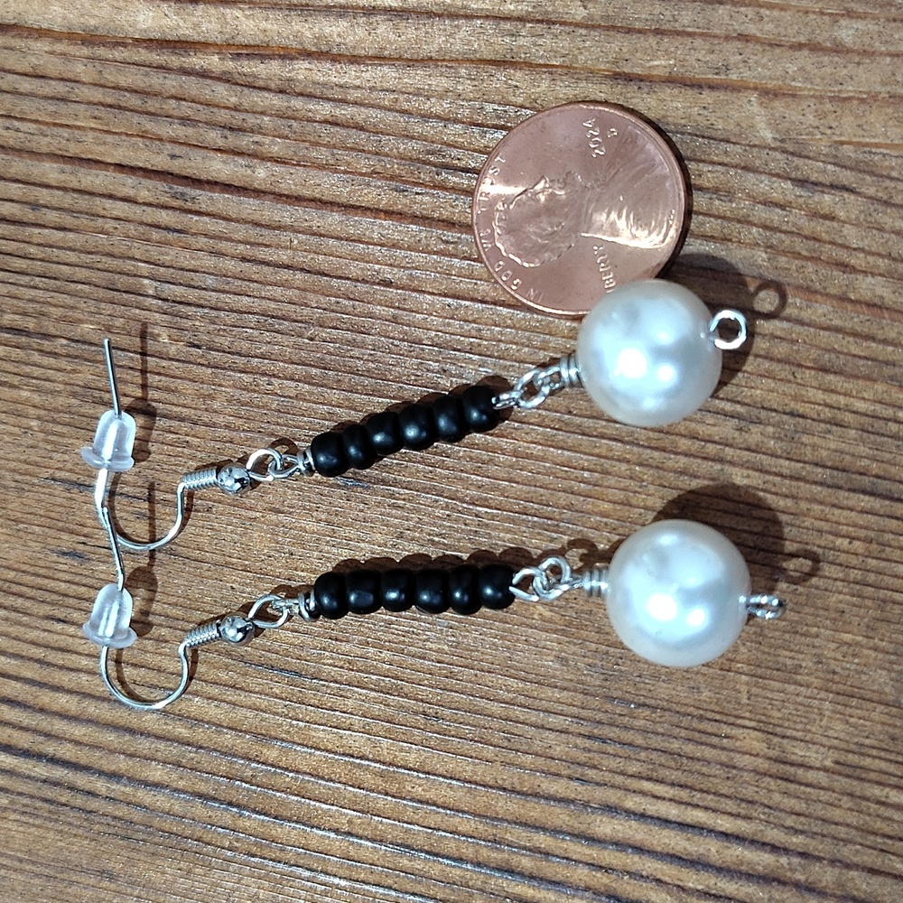 *5 For $20*Elegant Pearl and Black Bead Earrings/Handmade Ladies Dangle Earrings - Picture 3 of 5
